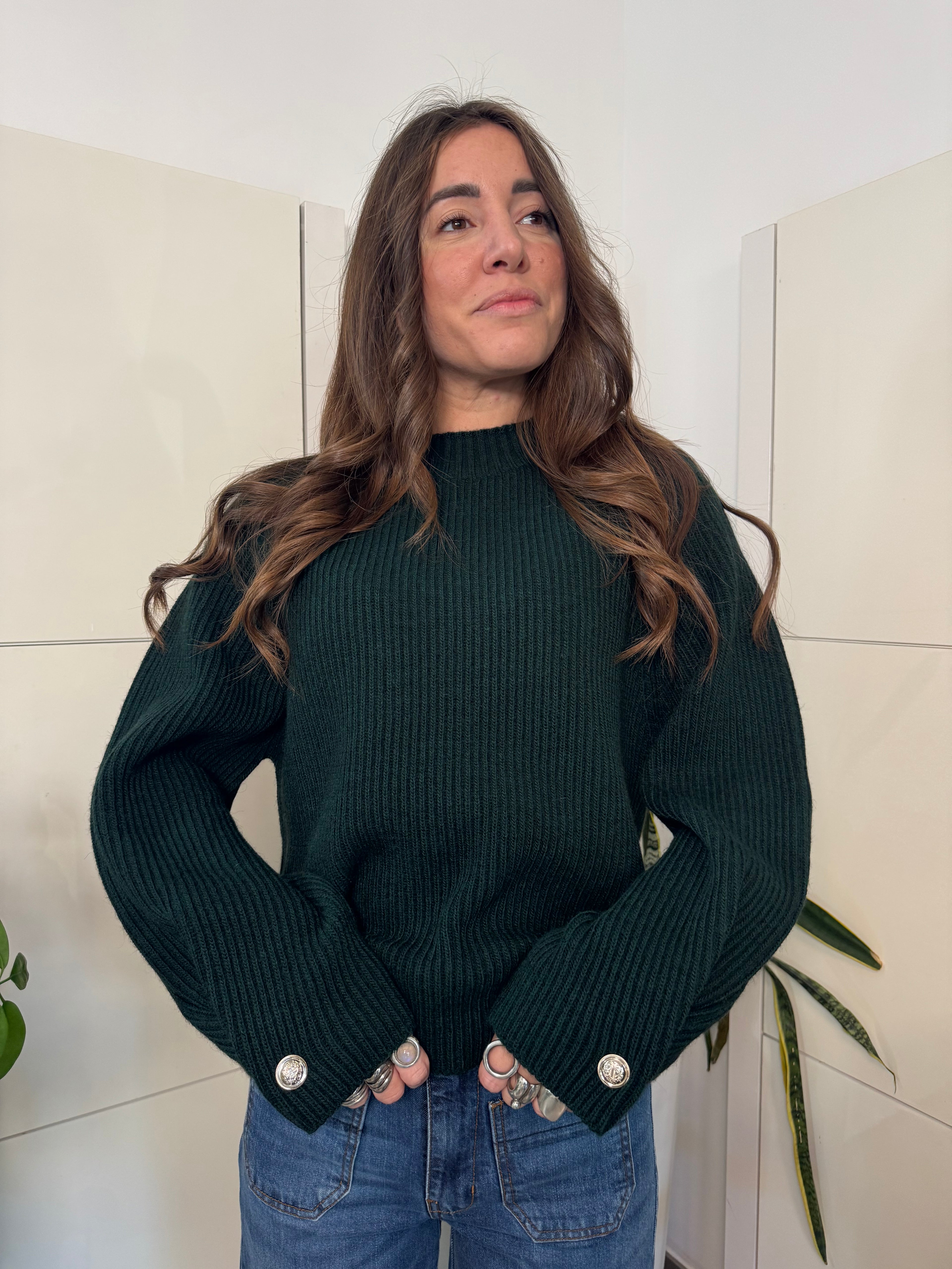 Maglione verde a costine con bottoni oro,  manica raglan- Motel