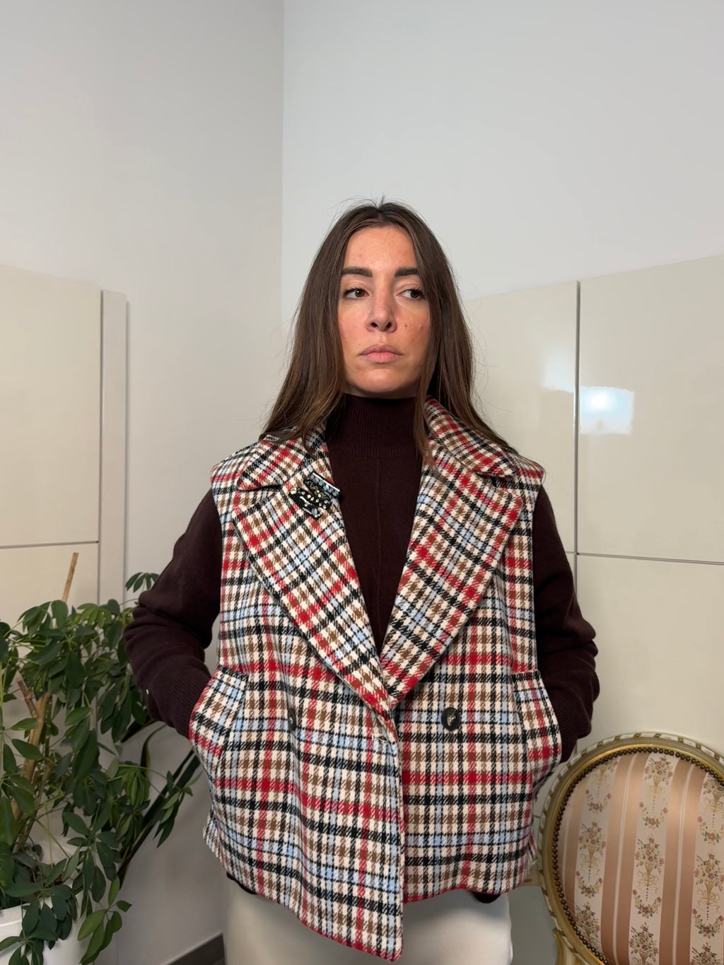 Giacca gilet fantasia con spilla- Tensione In