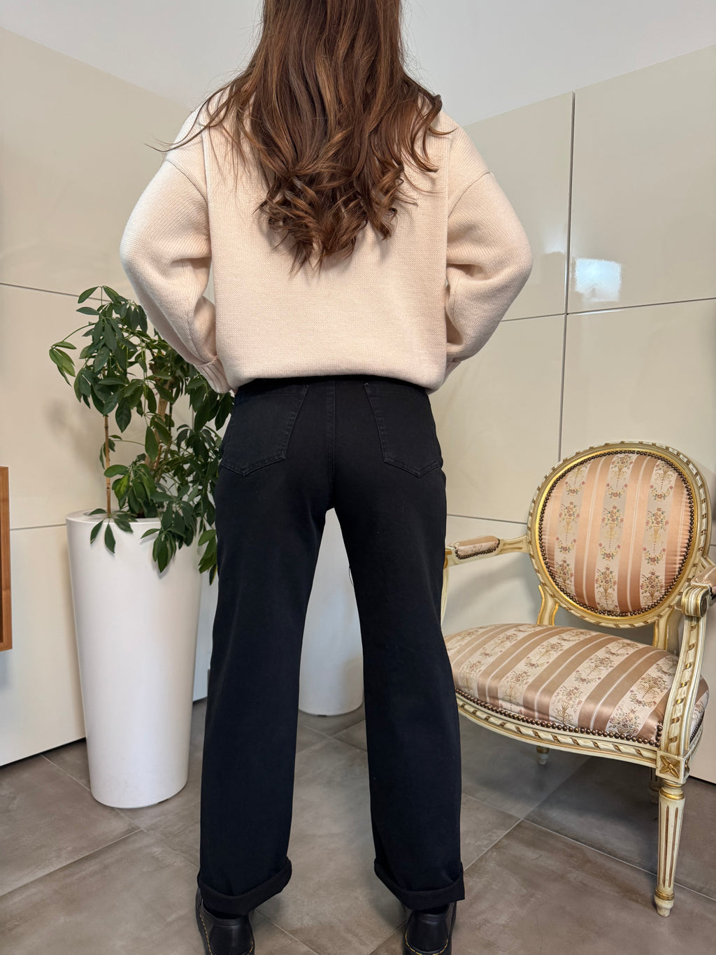 Pantalone Nero in Stile Jeans a 5 Tasche con Cintura Marrone – Motel