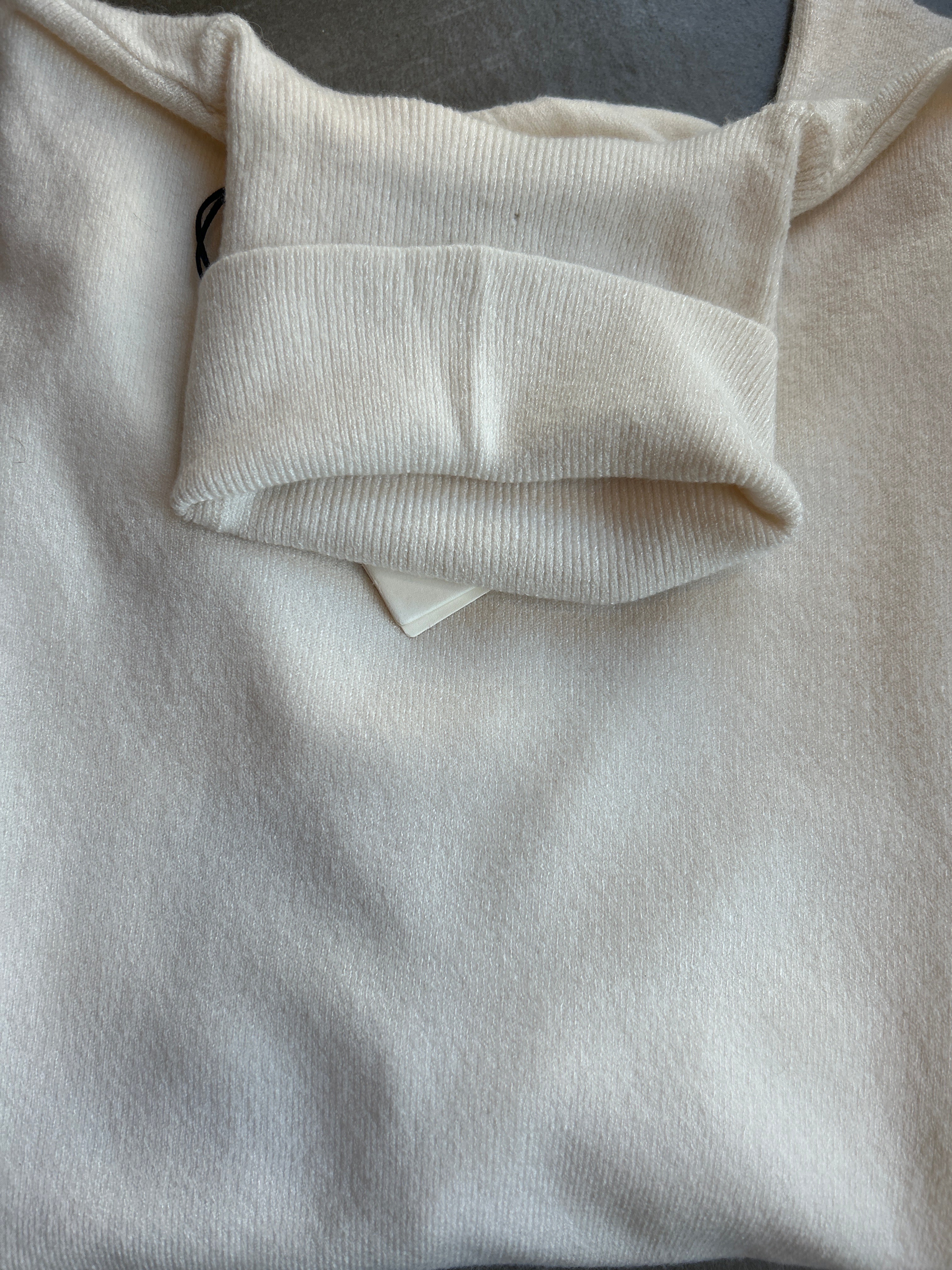 Dolcevita basic nero-Tensione In