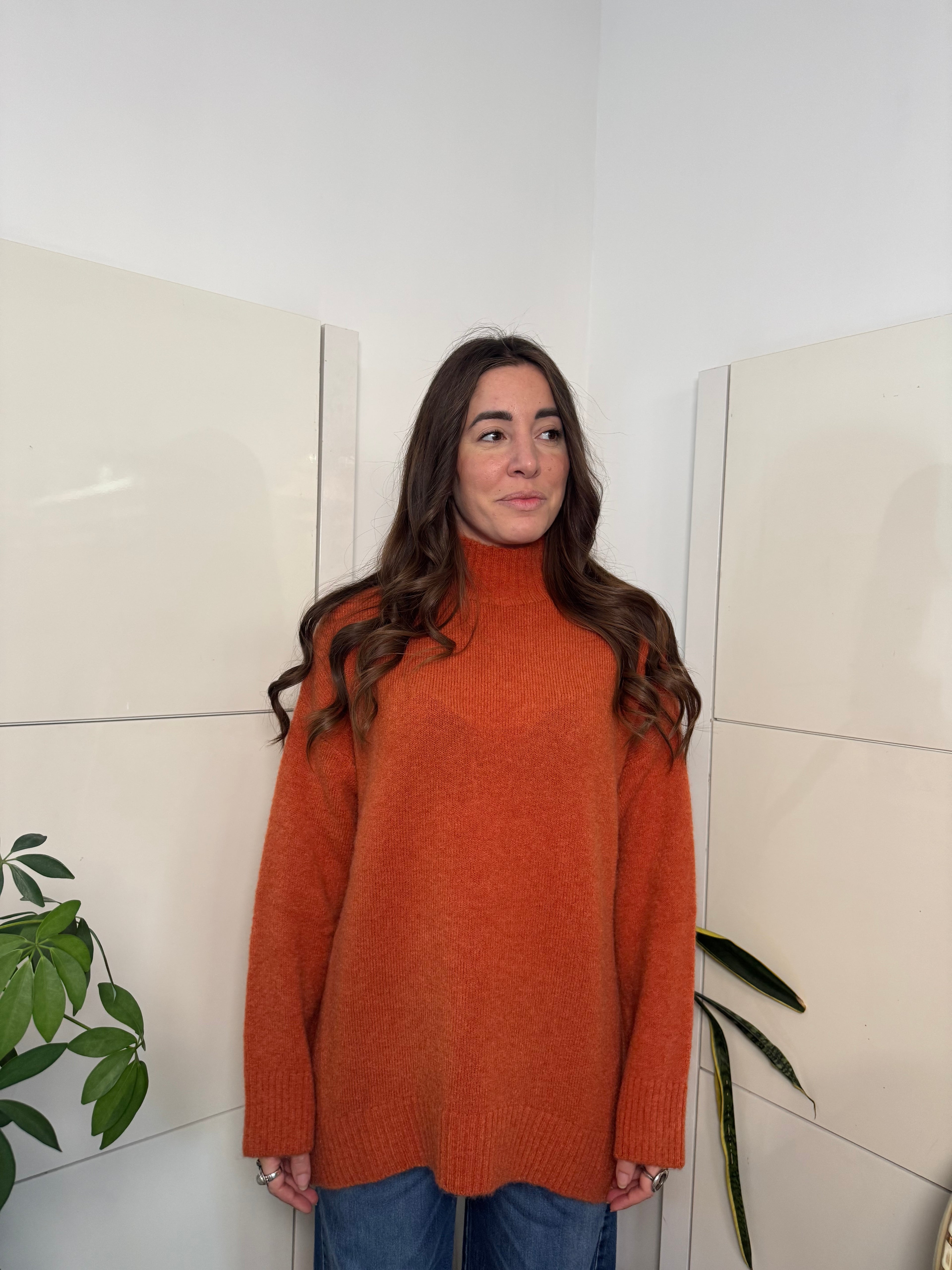 Maglione collo cratere,arancio- Tensione in