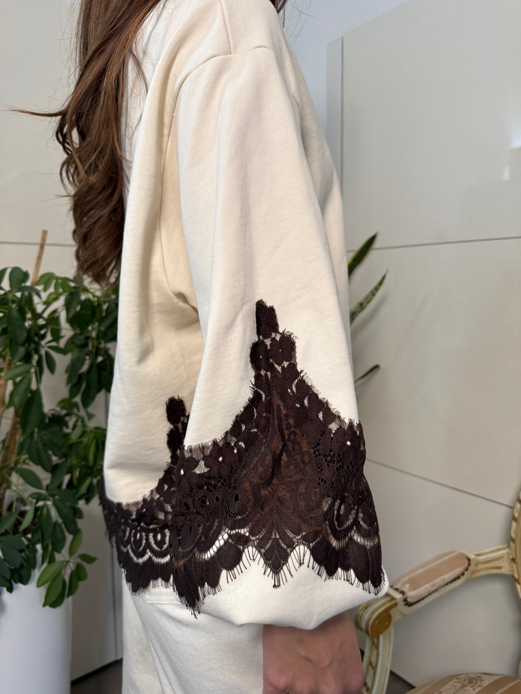 Felpa over dettaglio pizzo beige/marrone-Tensione In